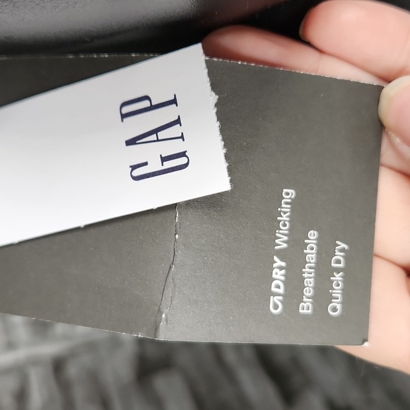 Gap Fit Tank - Picture 9 of 9